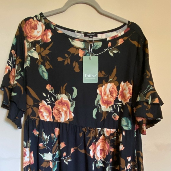 Dresses | Nwt Navy Floral Print Dress With Pockets | Poshmark
